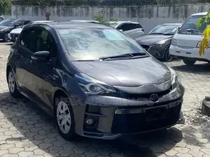 Toyota Vitz 2018 Gray
