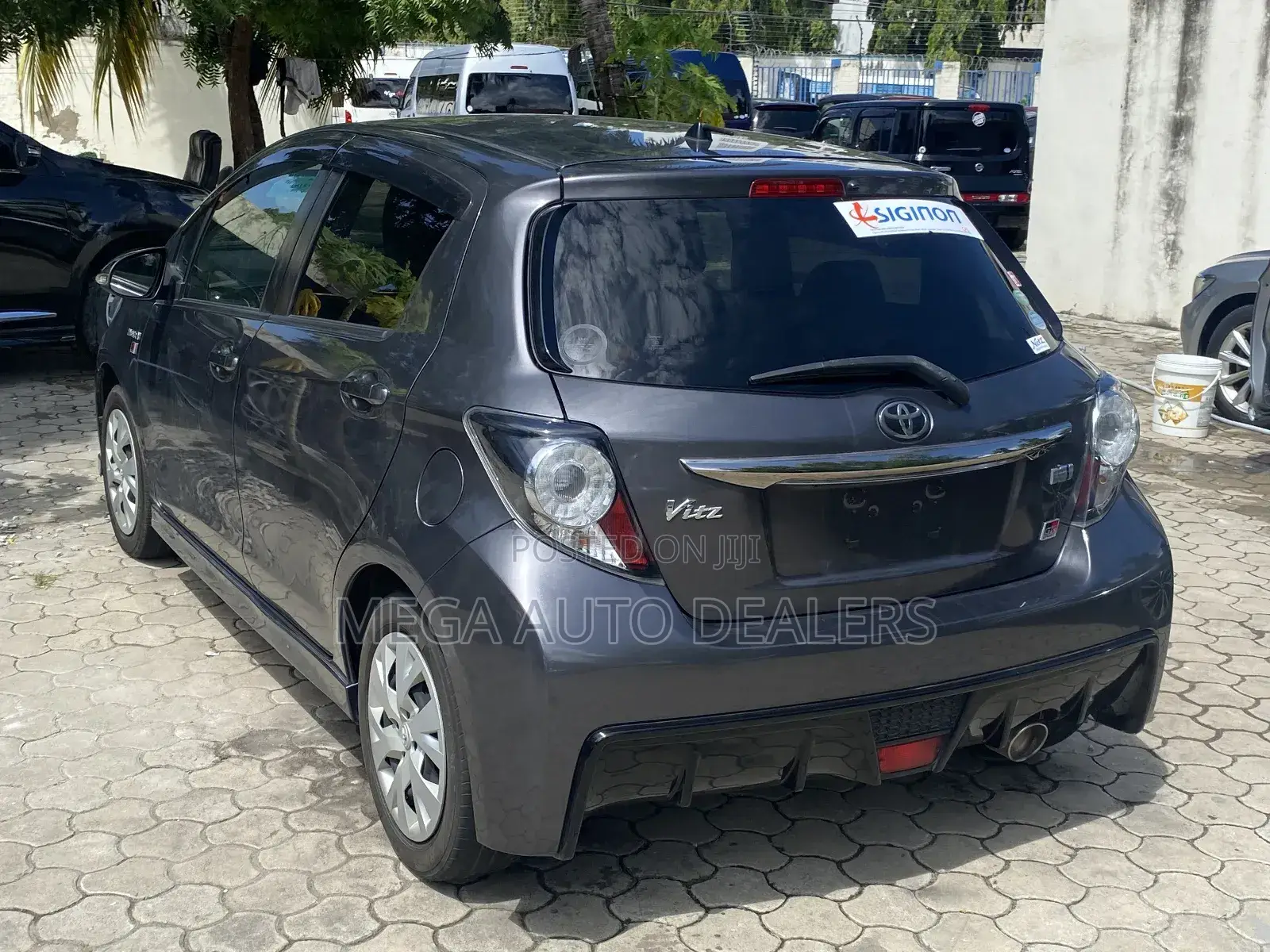 Toyota Vitz 2018 Gray