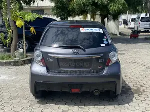 Toyota Vitz 2018 Gray