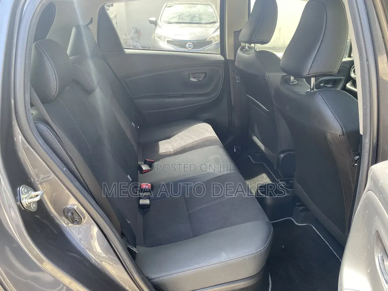 Toyota Vitz 2018 Gray
