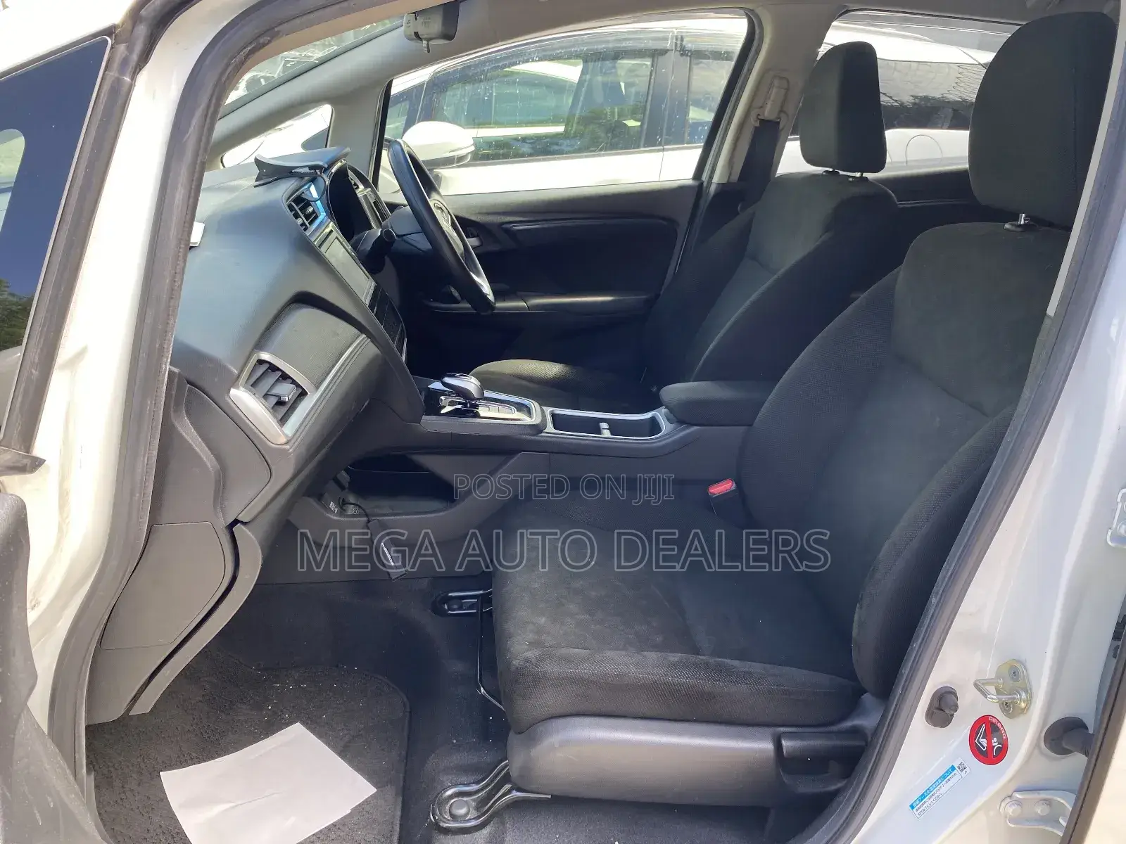 Honda Fit Shuttle 2018 White