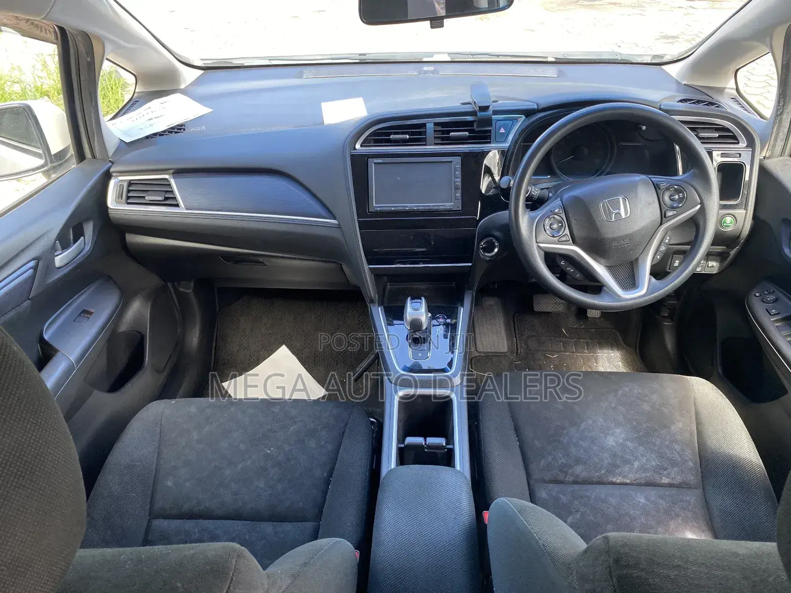 Honda Fit Shuttle 2018 White