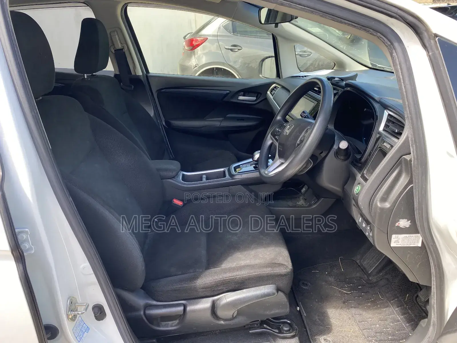 Honda Fit Shuttle 2018 White