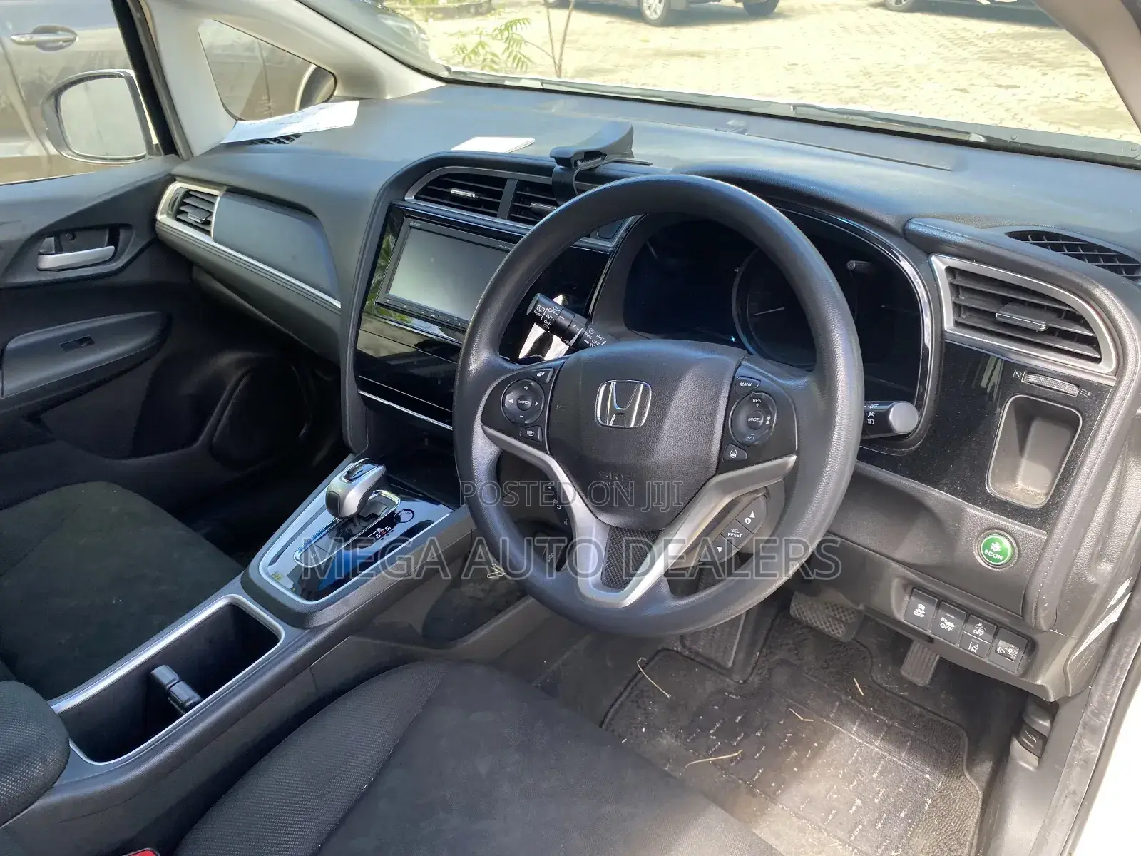 Honda Fit Shuttle 2018 White
