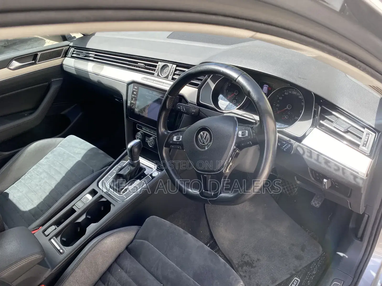 Volkswagen Passat 2018 Silver
