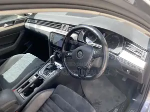 Volkswagen Passat 2018 Silver