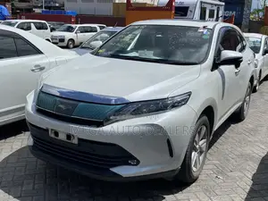 Toyota Harrier 2018 White