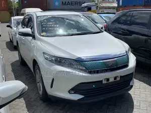 Toyota Harrier 2018 White