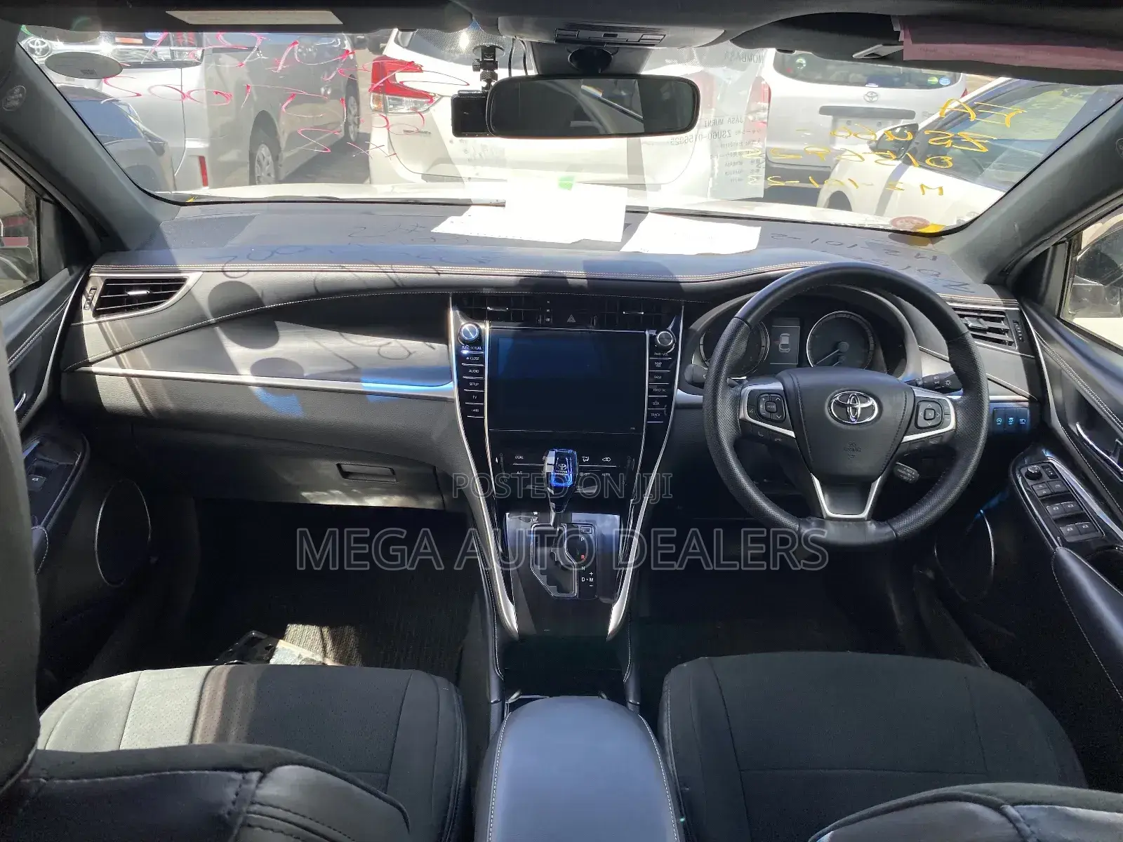 Toyota Harrier 2018 White