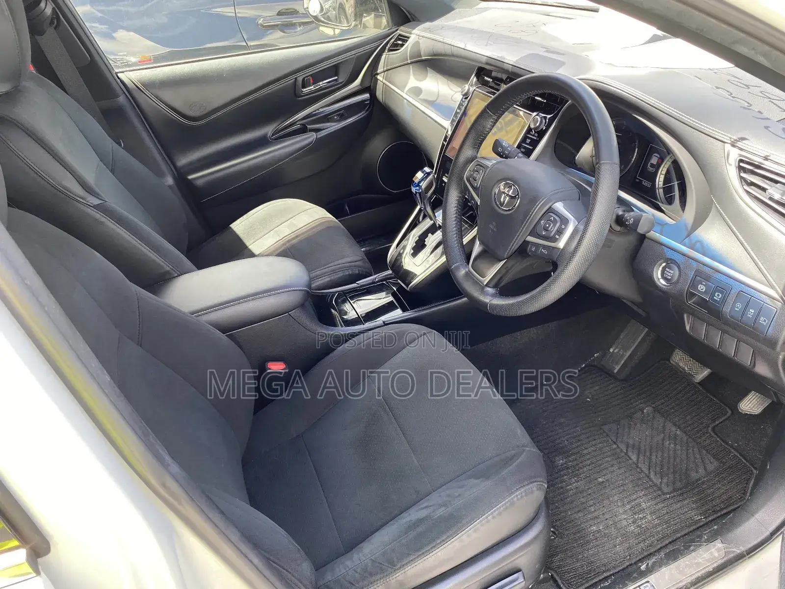 Toyota Harrier 2018 White