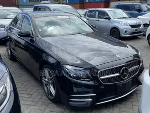 Mercedes-Benz E300 2018 Black