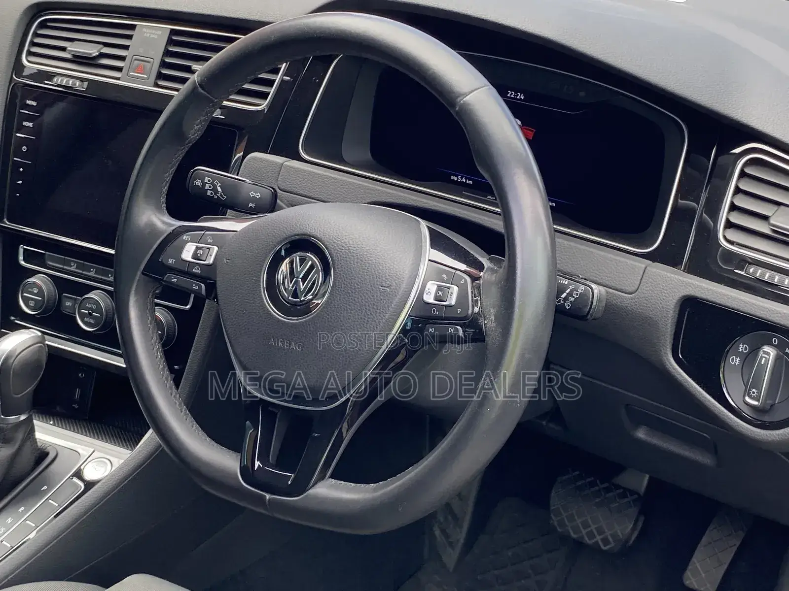 Volkswagen Golf 2018 White