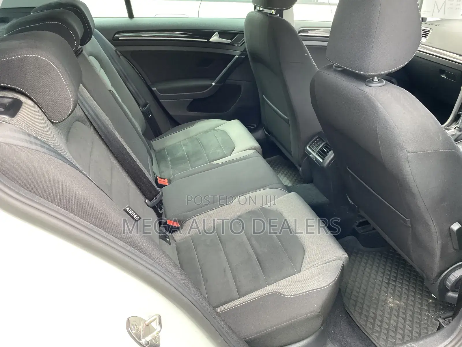 Volkswagen Golf 2018 White