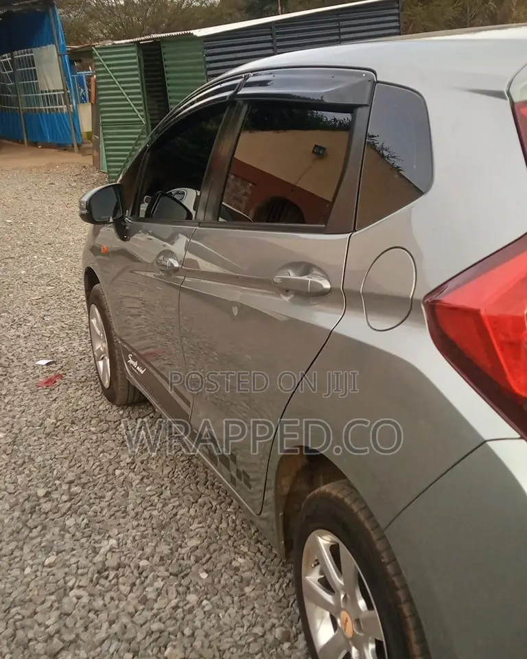 Full Car Tinting + Headlight Restoration–Service in Nairobi