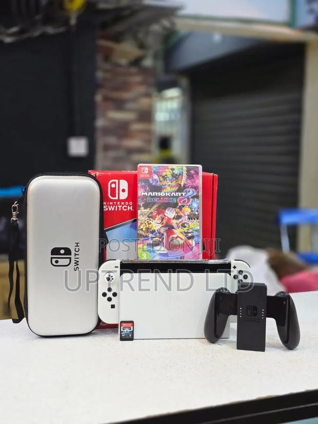 White Nintendo Switch Slightly Used - main view