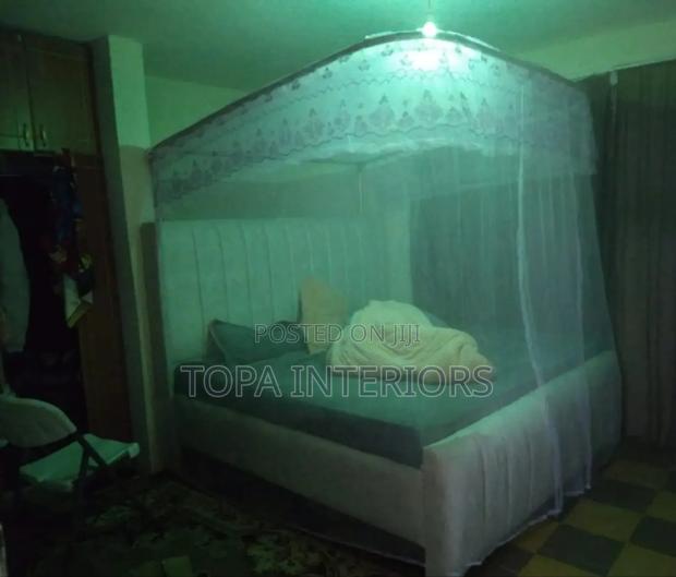 Easy to Assemble Two Stand Rail Mosquito Nets With Fine Mesh