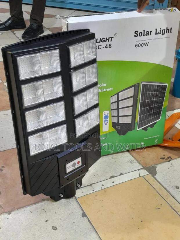 Powerful Solar Light Energy 600w 15ah Battery Inbuilt Solar
