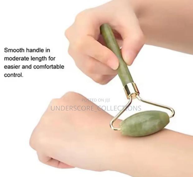 Facial Roller Massager With Gua Sha Scraping Tool, - main view