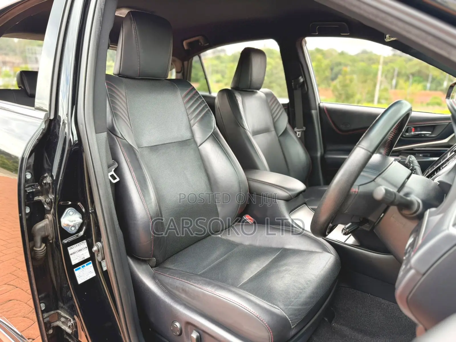 Toyota Harrier 2.0 4WD 2018 Black