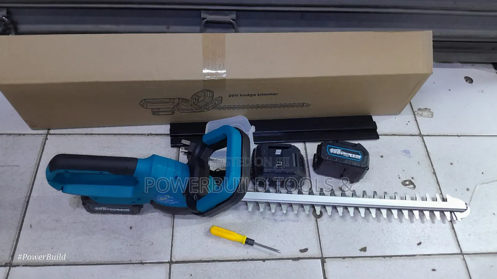 Makita Cordless Hedge Trimmer