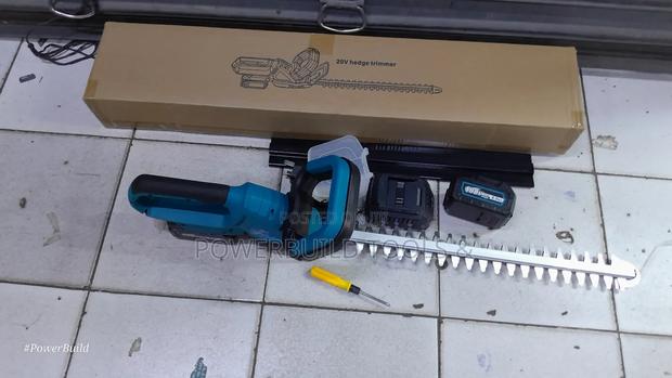 Cordless Hedge Trimmer With 2 Batteries 198v