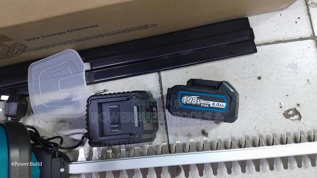 Cordless Hedge Trimmer With 2 Batteries 198v - thumbnail 4