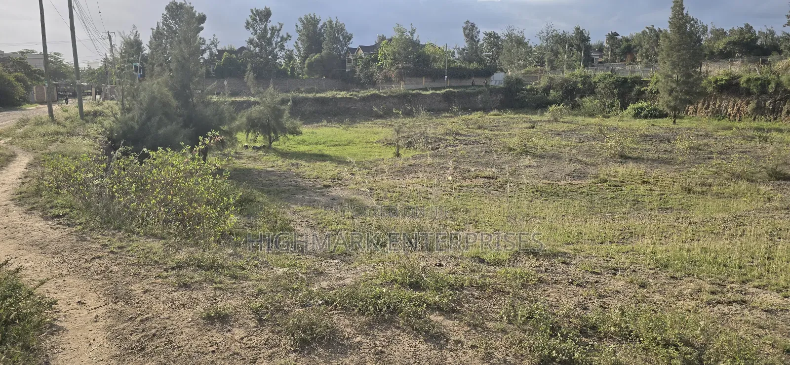 Mombasa Road: Acre for Sale in Sabaki