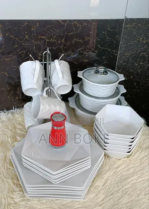*31 PCS Trendy Hexagonal Dinner Sets* 
~6 Plates,
~6 Side