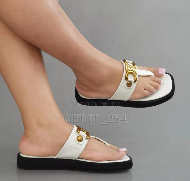 High Quality 👌 🔥Celyn Sandals 🔥 - main view