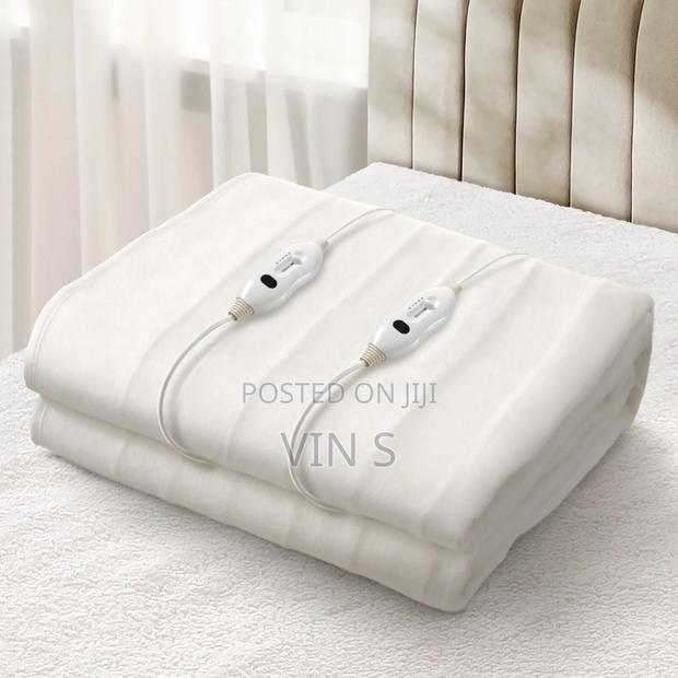 Electric Blankets, Elèctric Blankèts_ Elêctric Blankêts,