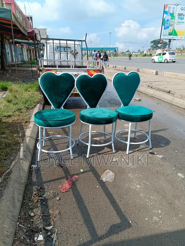 Manicure Love Seats, Green With White Frame  - main view