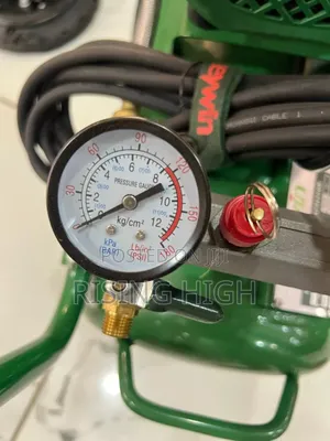 100 % Clean Air Oiless Air Compressor