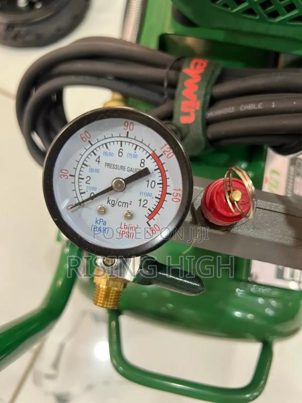 100 % Clean Air Oiless Air Compressor