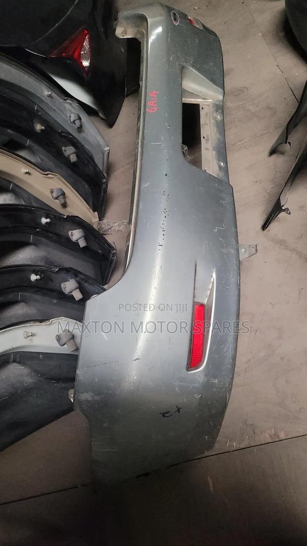 Toyota Gaia, Rear Bumper - thumbnail 2