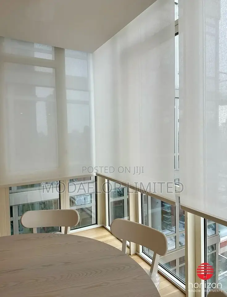 Sunscreen Roller Blinds – Style and Function Meet Here