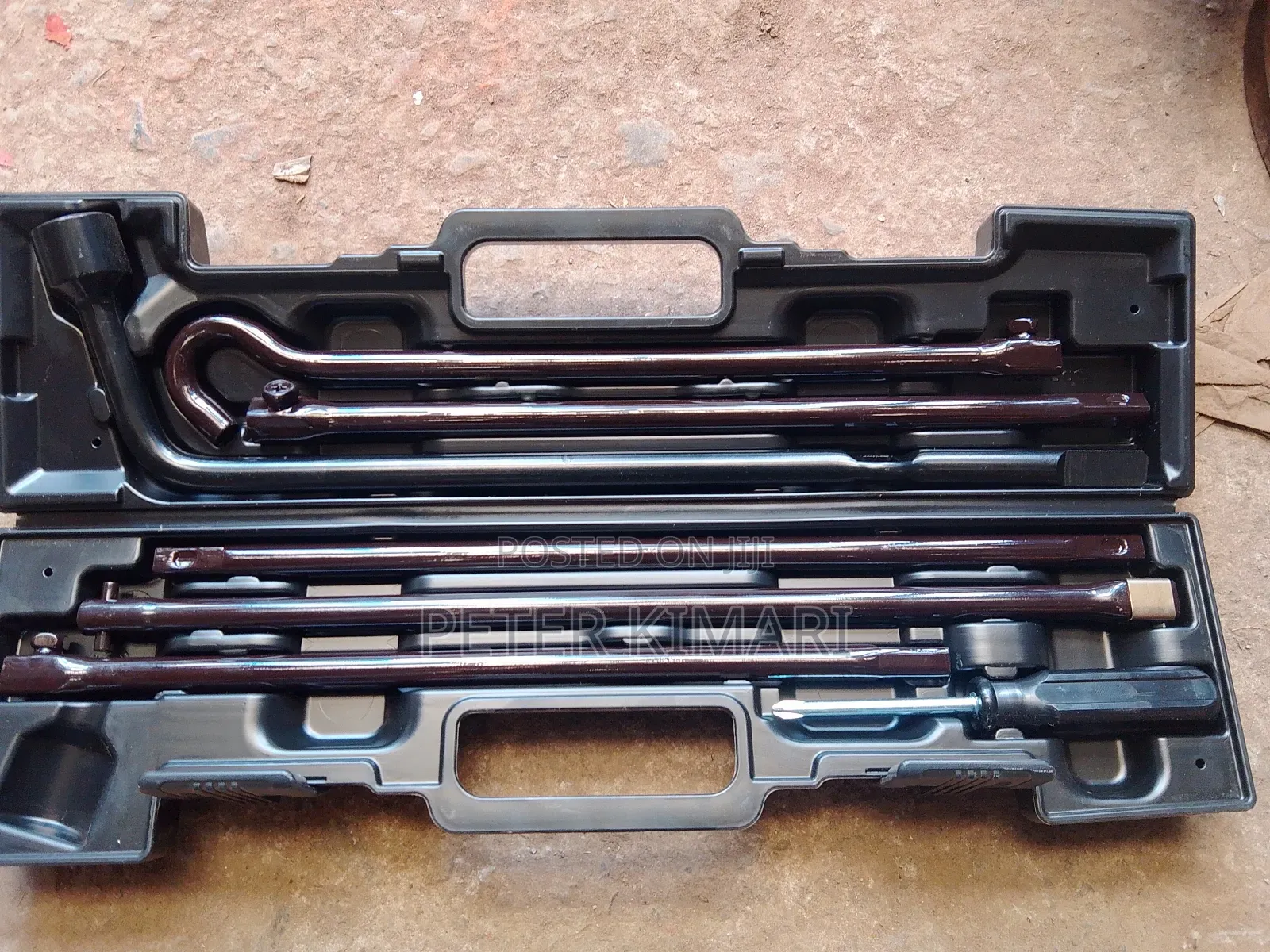 Nissan Patrol Emergency Tool Kit