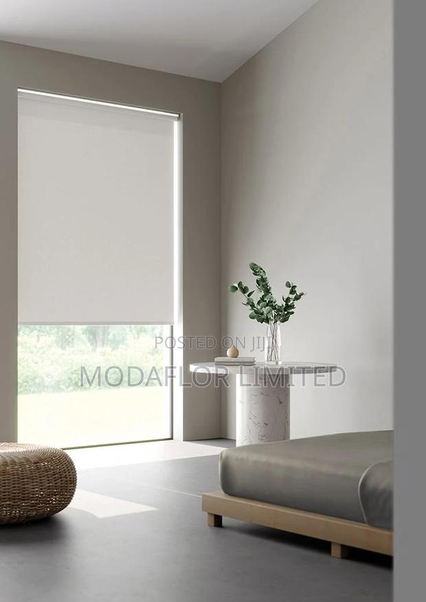 Sunscreen Roller Blinds – For a Cooler, Comfortable Home - main view