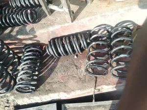 Toyota Harrier Voxy Rear Springs for Ground Clearance 2500