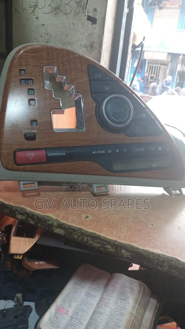 Toyota Isis Dashboard Trim