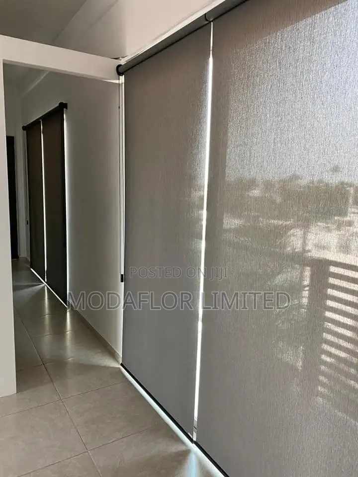 Sunscreen Roller Blinds – Block the Heat, Not Your Style