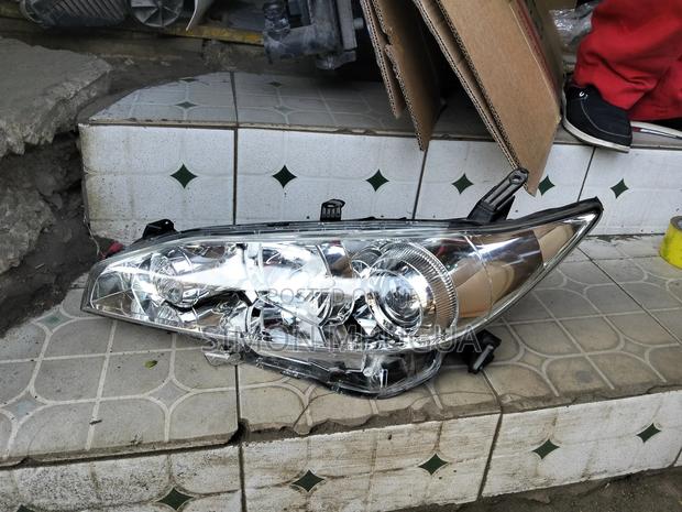 Toyota Wish 2012 -2015 Headlight Non Xenon - thumbnail 2