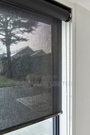 Sunscreen Roller Blinds – Say Goodbye to Harsh Glare