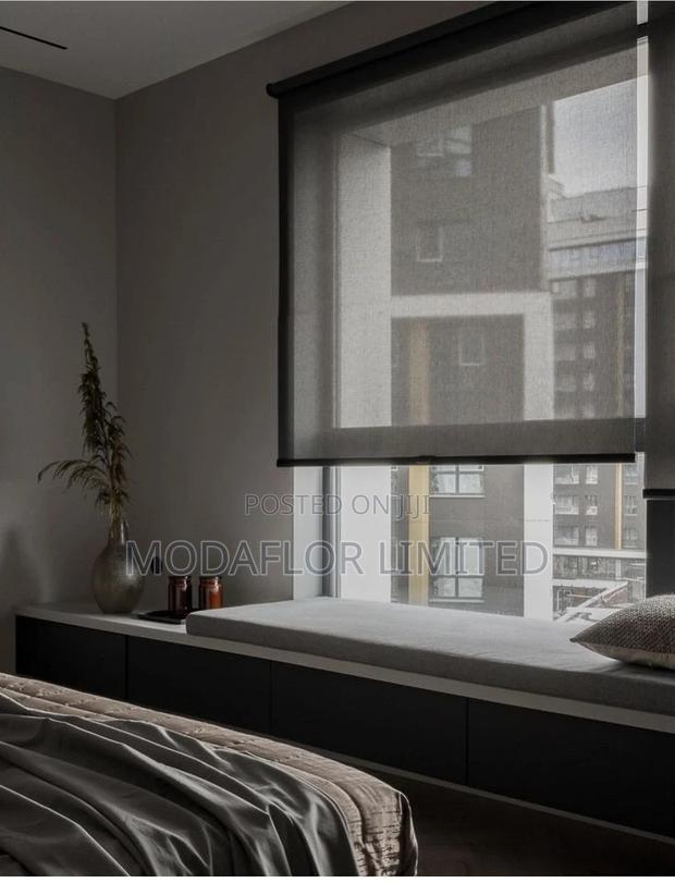 Sunscreen Roller Blinds – Breezy Looks, Cool Temperature - main view