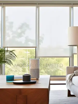 Sunscreen Roller Blinds – Glass-Friendly, Space-Savvy