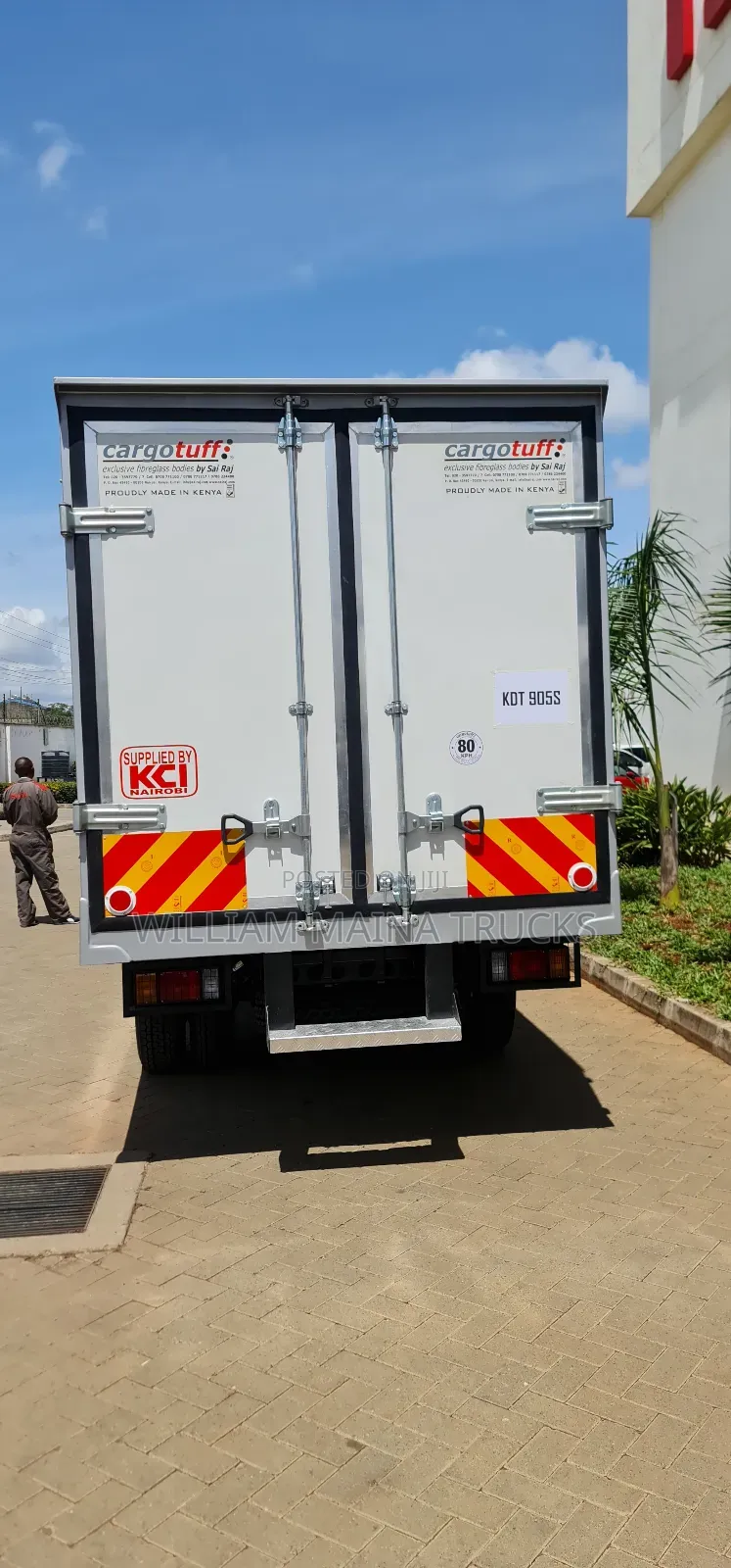 NMR Refrigerated Body