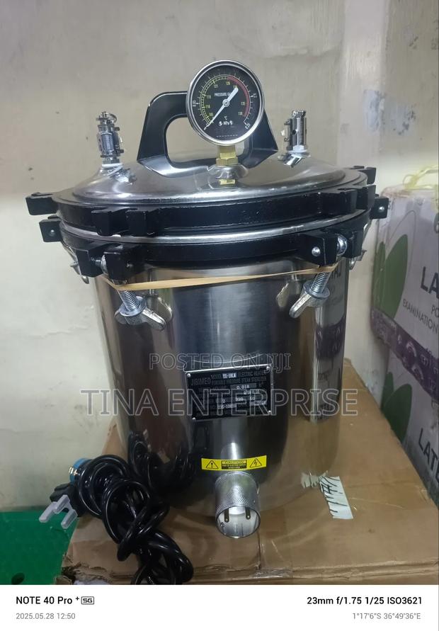 Autoclave  Sterilizer 18 Litres - main view