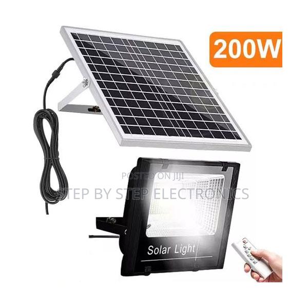 200 W Solar Flood Light-With Remote Control-Auto on and Off