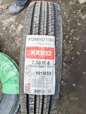 7.50r16 Kumho Tyre Made in Vietnam