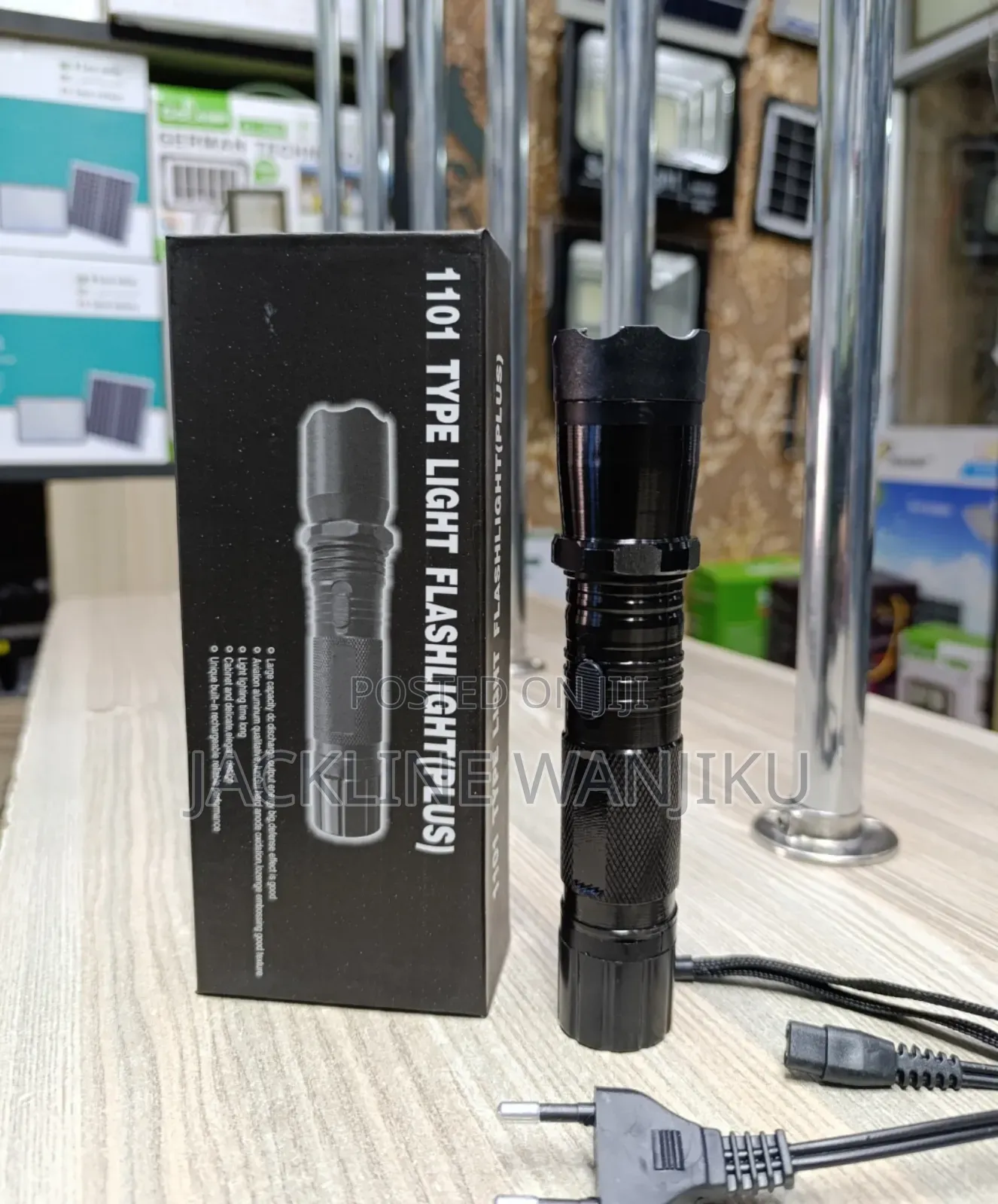 Affordable Flashlight/ Dimming Flashlight/ Shock Torch