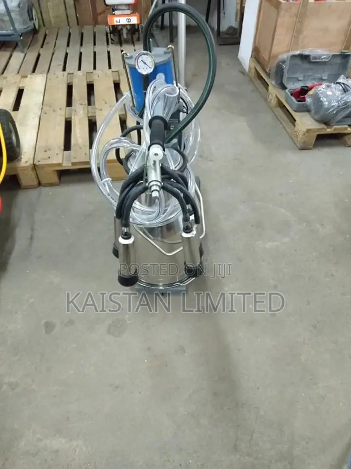 One Bucket Milking Machine